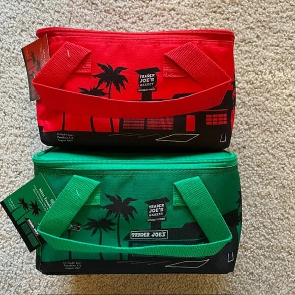Trader Joes Mini Insulated tote Bags Set Of 2 - 1 Red & 1 Green - Picture 1 of 3